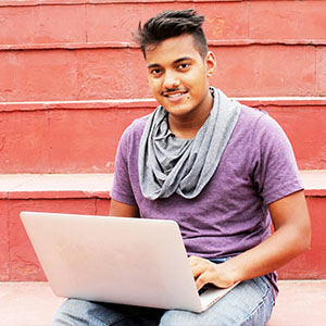 More than 2600000 students apply for Delhi university 80000 seats
